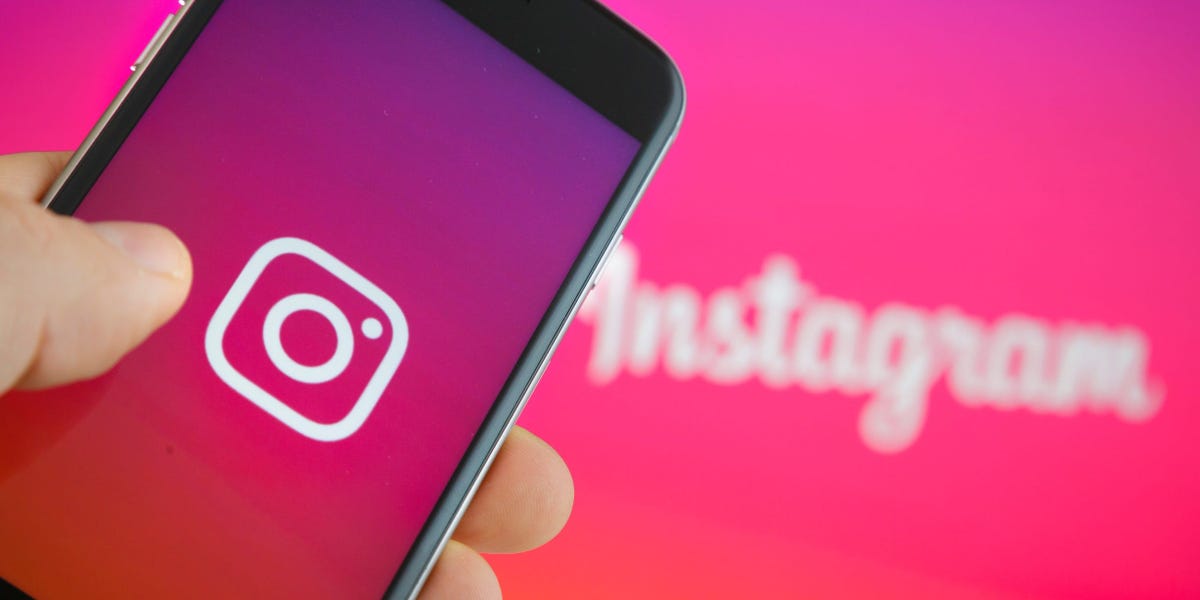 How to Add Multiple users on one Instagram account in same ...